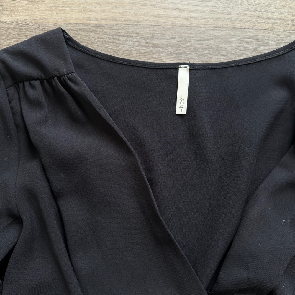 Romper - Picture 2 of 3